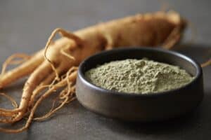 Das Bild zeigt Ginseng, ein natürliches Potenzmittel und Aphrodisiakum, das als Viagraersatz nutzbar ist.